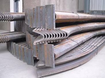 搭建U型钢支架注意事项